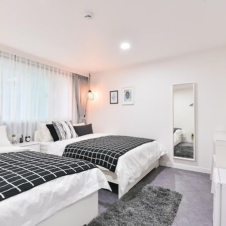 Mono House Hongdae 5 Hotell Seoul Exteriör bild