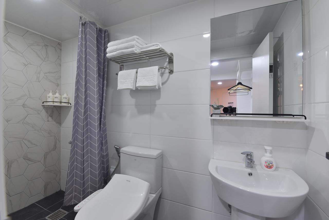 Mono House Hongdae 5 Hotell Seoul Exteriör bild