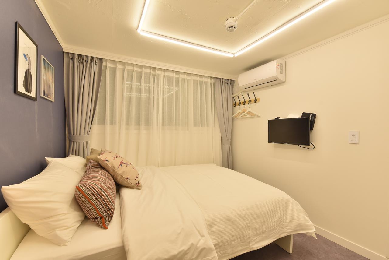 Mono House Hongdae 5 Hotell Seoul Exteriör bild