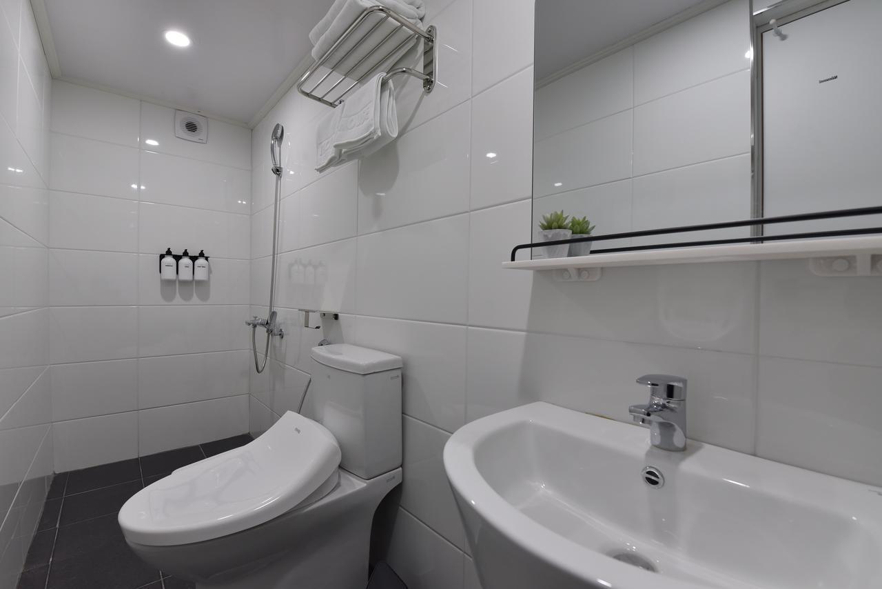 Mono House Hongdae 5 Hotell Seoul Exteriör bild